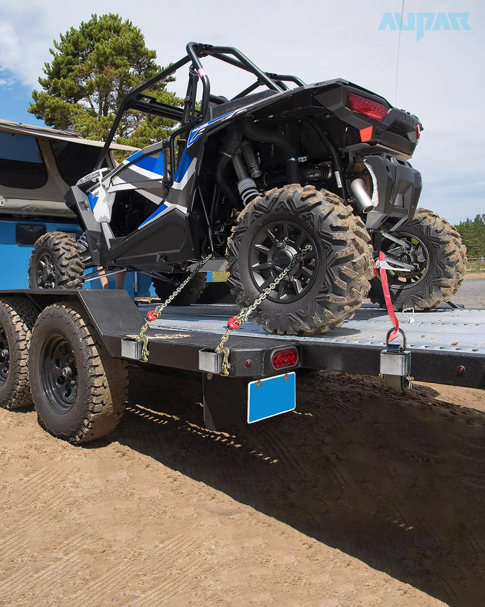 Aupar trailer stake pocket with sidewall support and stakes installed