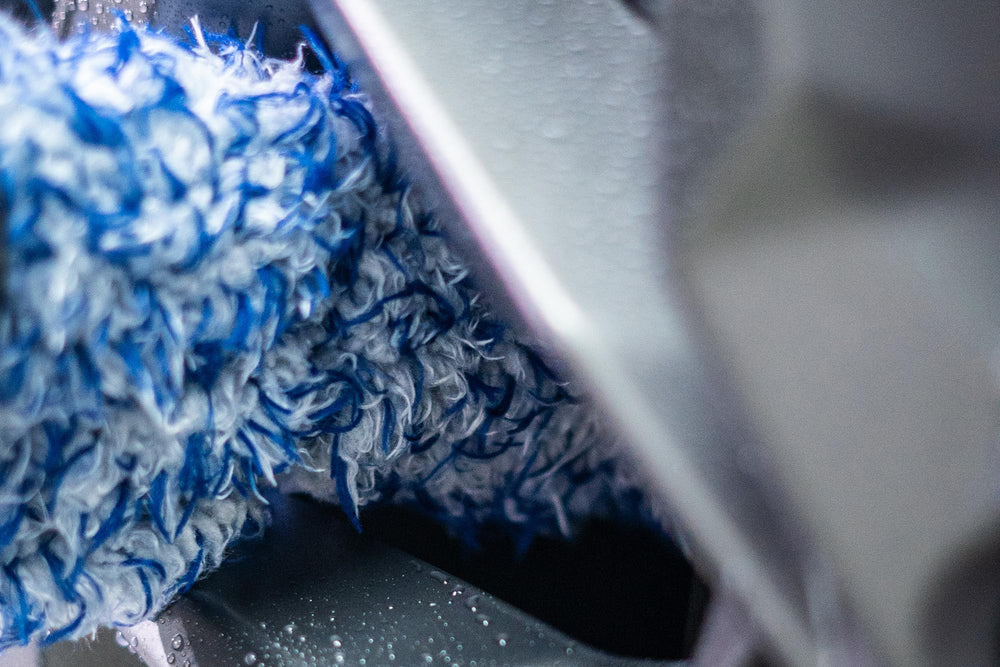 Autofiber Barrel Blade Lite firm flexible design aids scrubbing in hard-to-reach areas