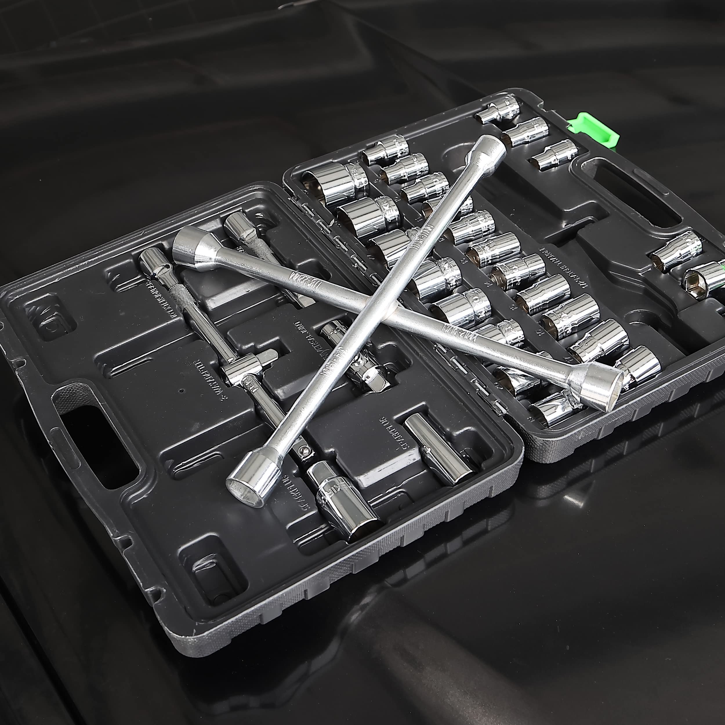 Bates Choice roadside emergency tool ready for tire changes.