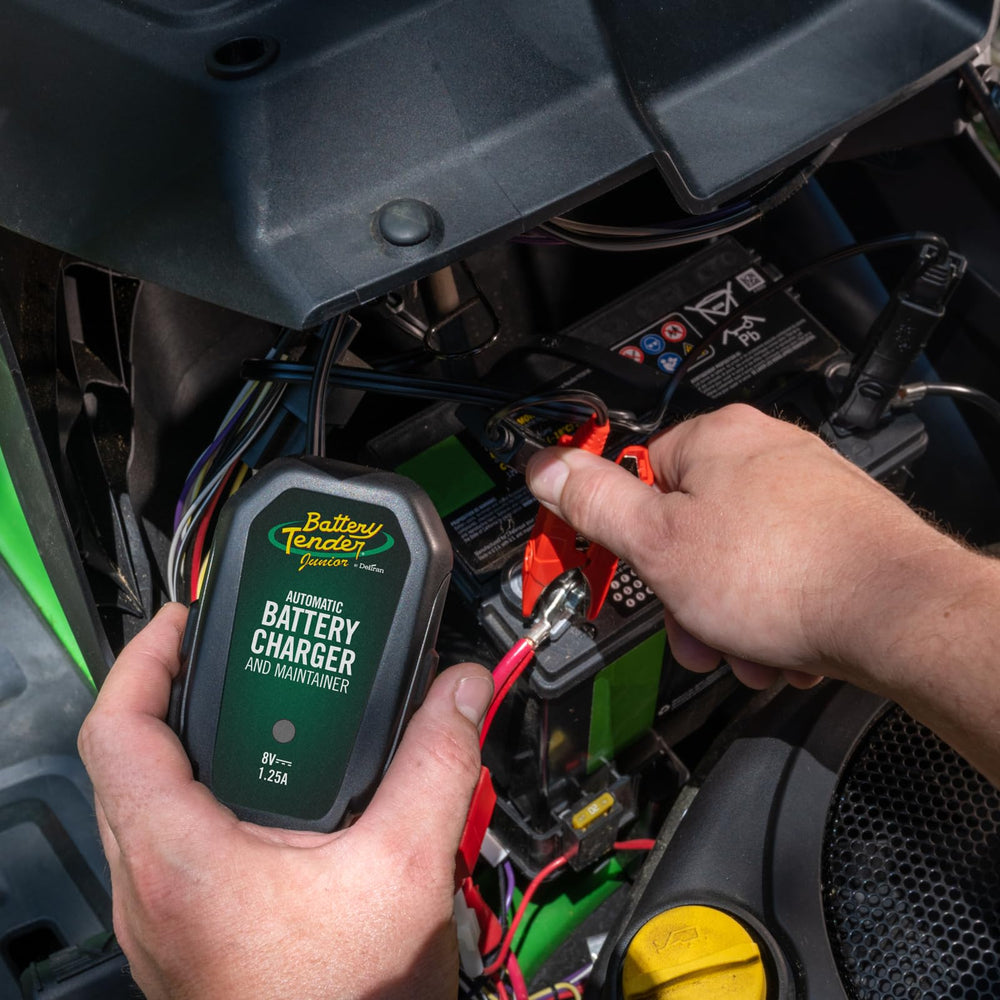 Spark-proof circuitry ensures safe connections during charging