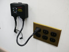 BatteryMINDer 1215C ambient temperature sensor ensures precise charging in all conditions