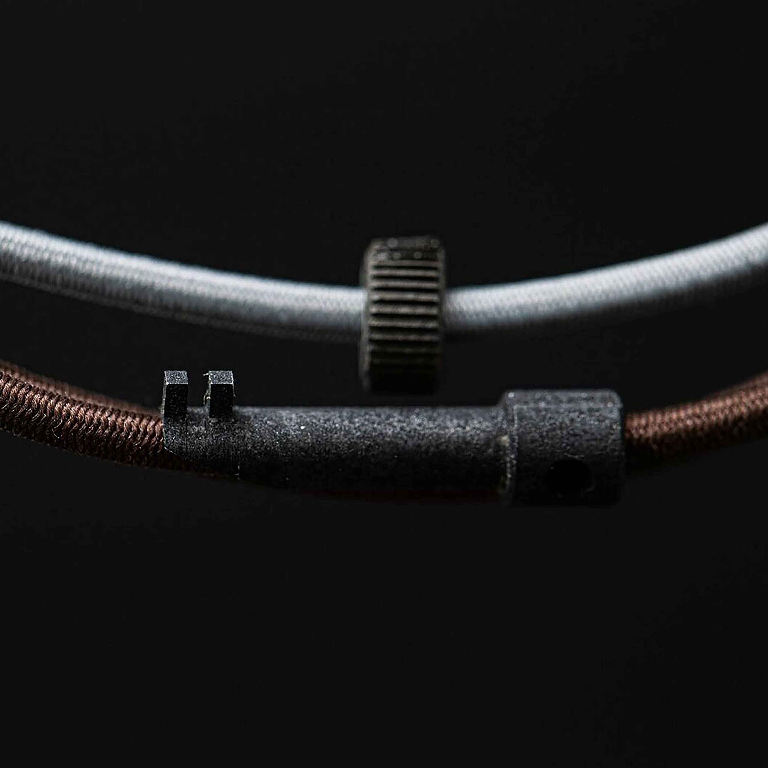 BATTLBOX tungsten striker bead enhances tempered glass break capability