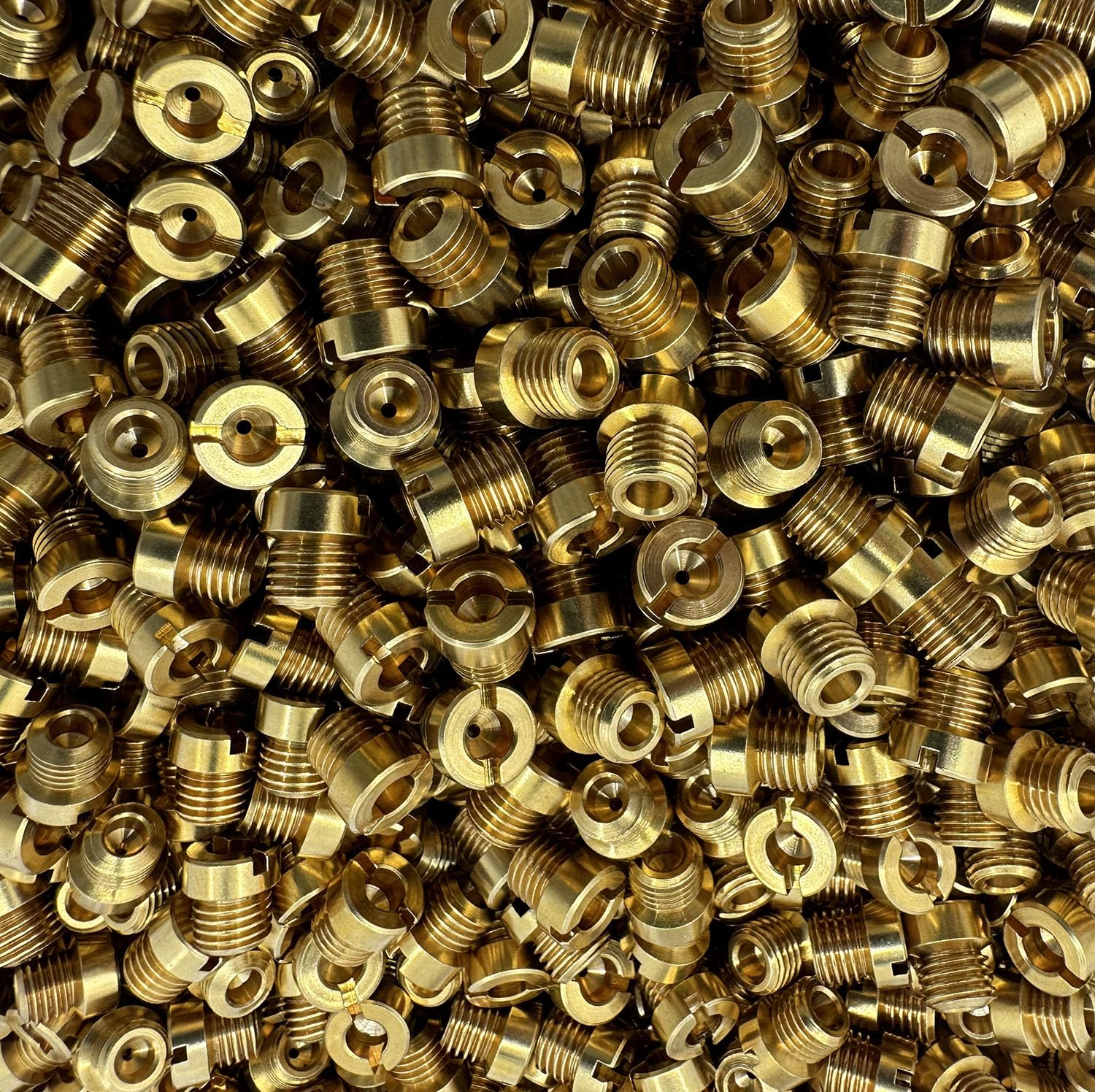View showing 1/4-32 UNF thread size compatibility with Holley carbs.