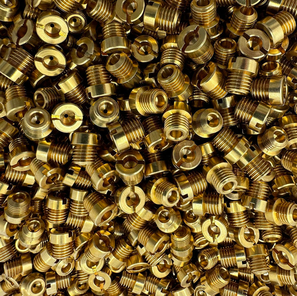 View showing 1/4-32 UNF thread size compatibility with Holley carbs.