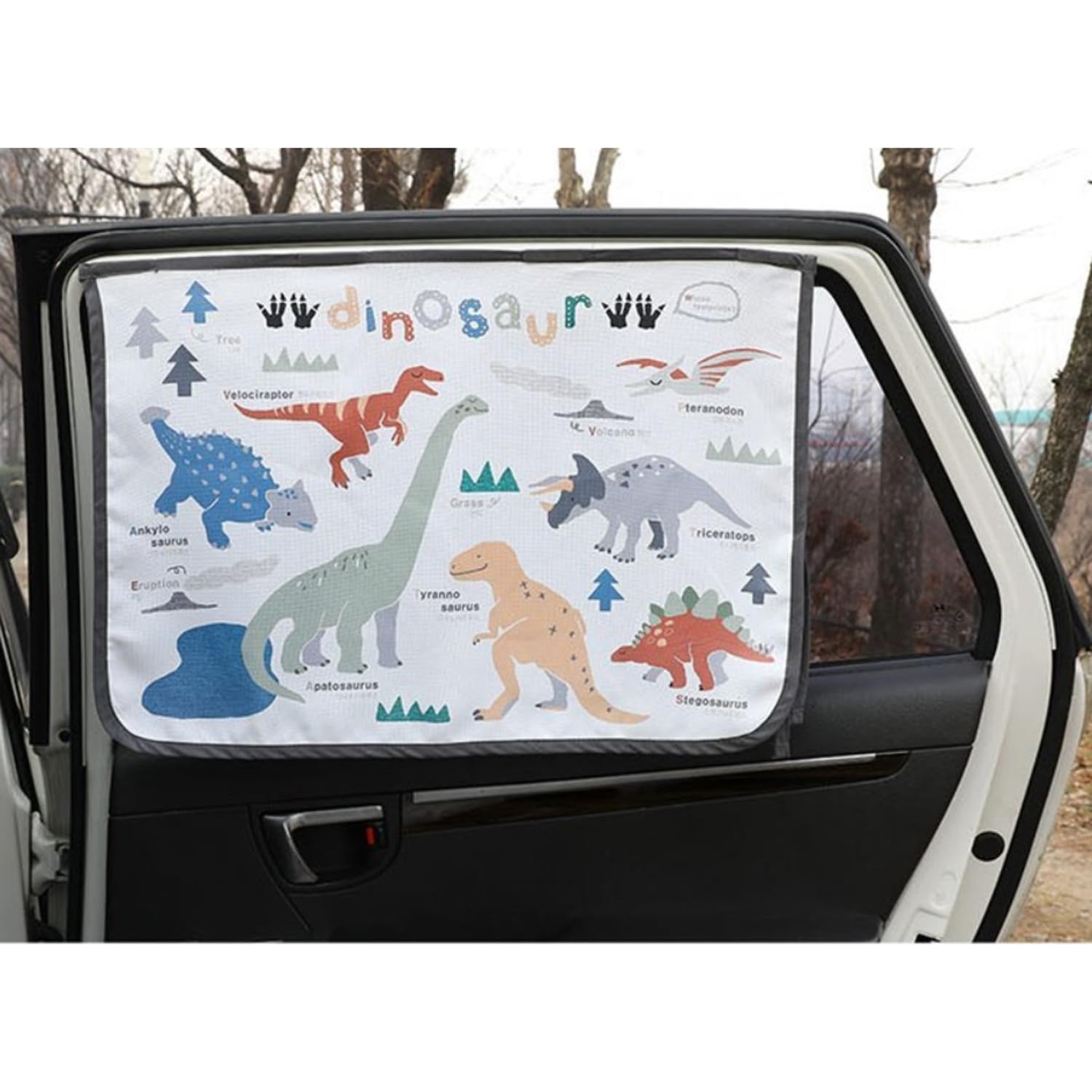 Bebedeco dinosaur side window sunshade provides quick sun protection for the car.