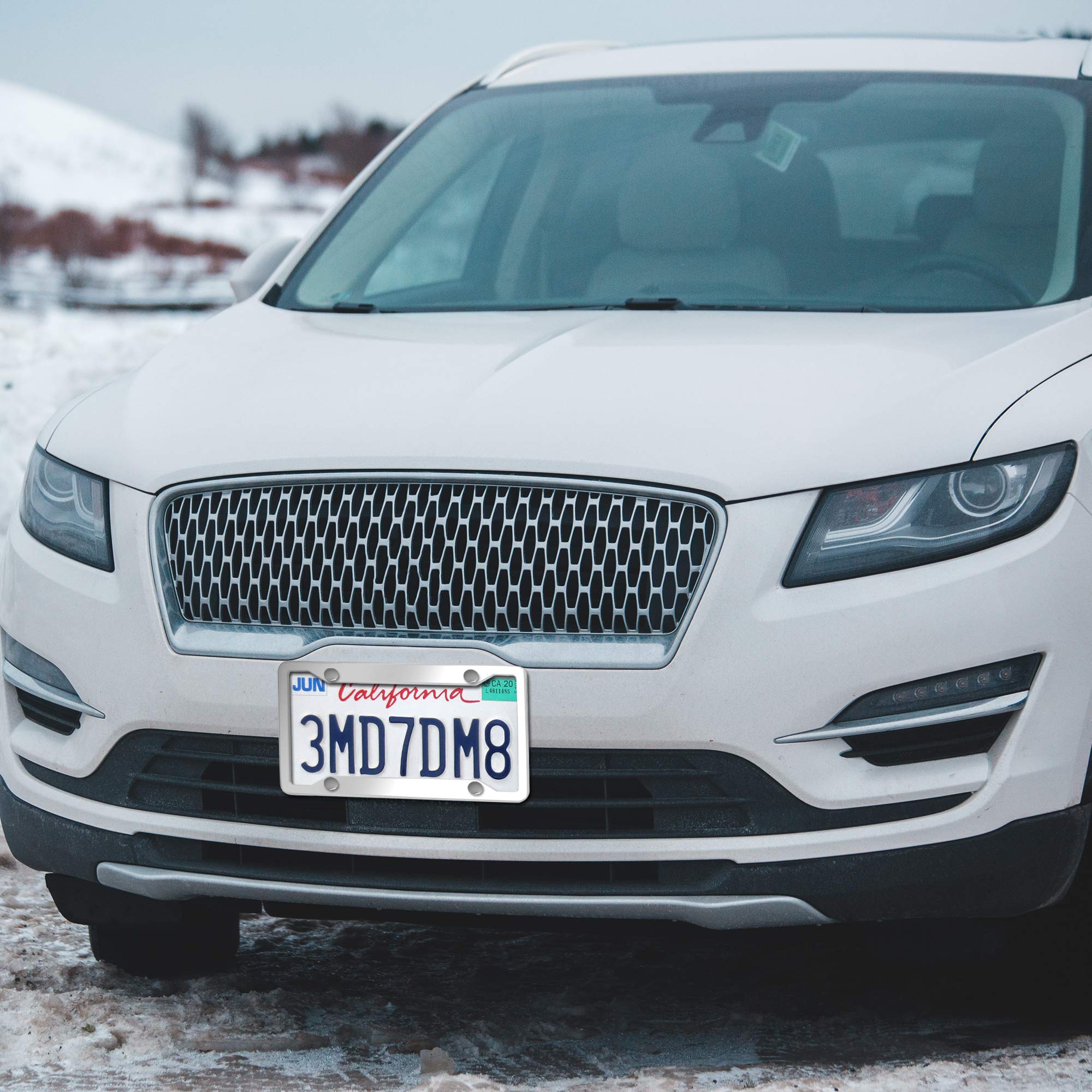 BGGTMO frame includes a large shock-absorbing pad to minimize rattle and protect the vehicle.