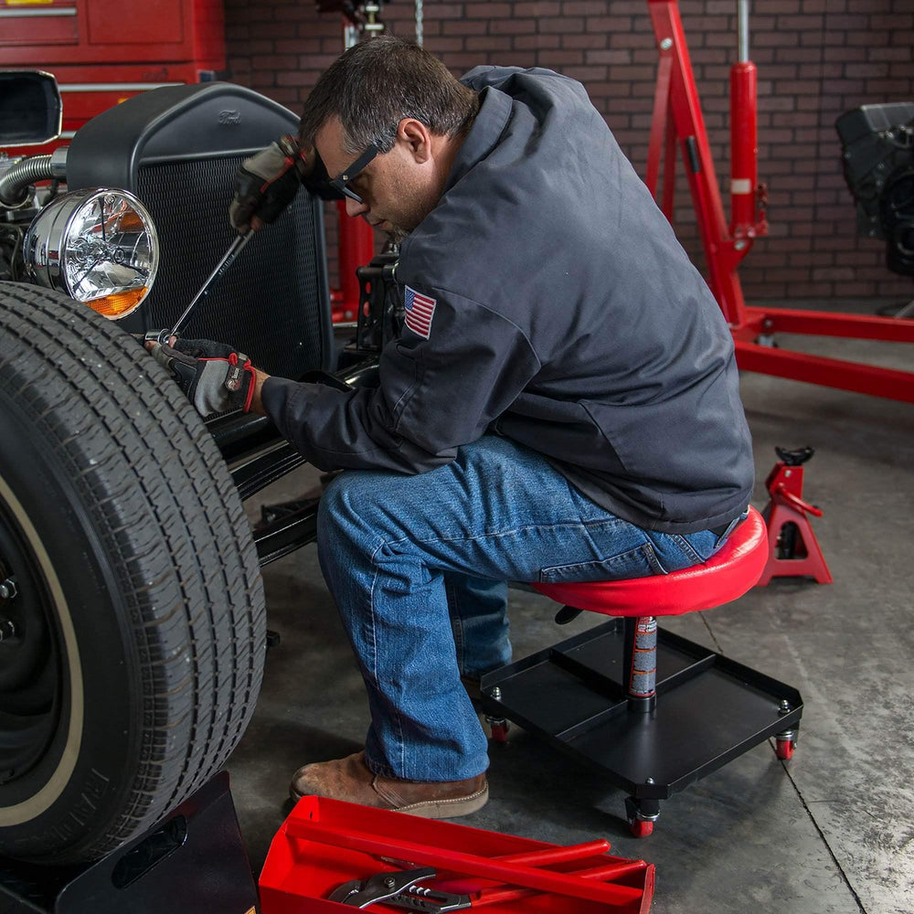 BIG RED TR6350 large segmented tool tray keeps essential tools within reach.