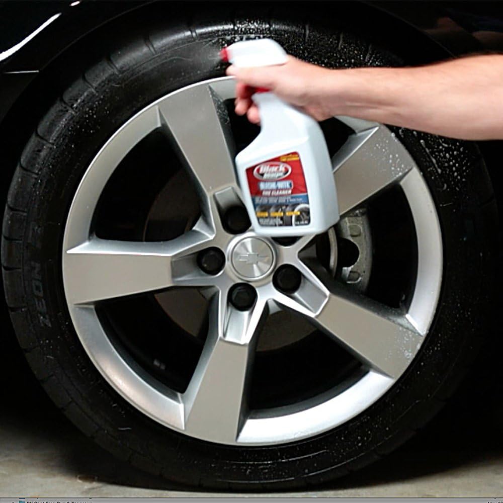 Grime removal on whitewall tire using Bleche-Wite