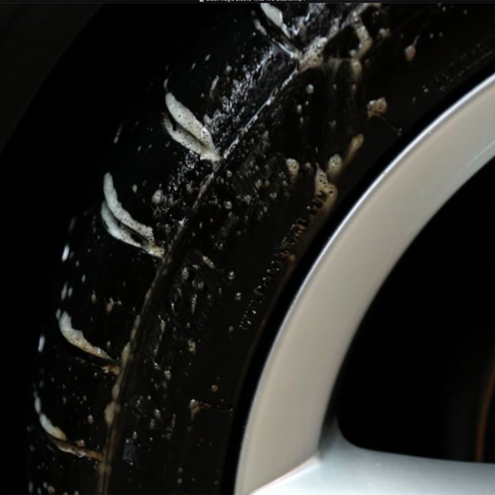Easy wipe-off action of Bleche-Wite on tire surface
