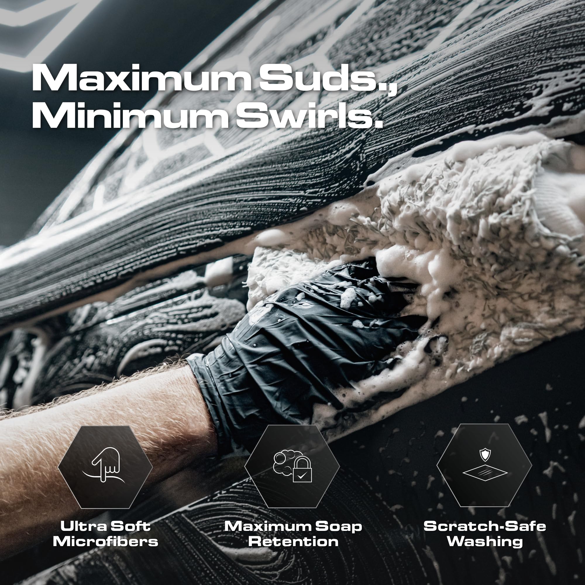 Blackline wash mitt highlights 70-30 blend for dirt lifting