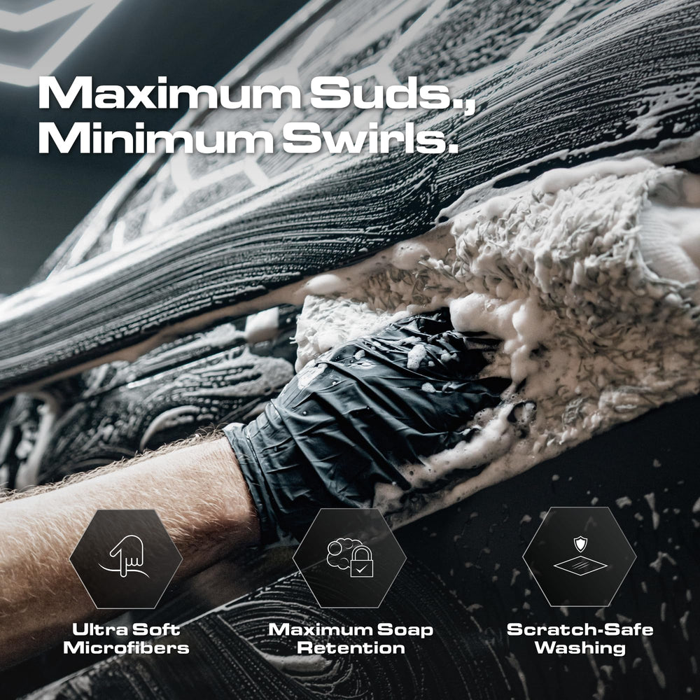 Blackline wash mitt highlights 70-30 blend for dirt lifting