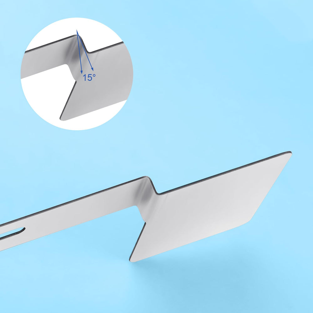 Blulu 15-degree angled license bracket provides sturdy orientation.