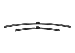 Bosch AeroTwin beam design bracketless blade for smooth, streak-free visibility.