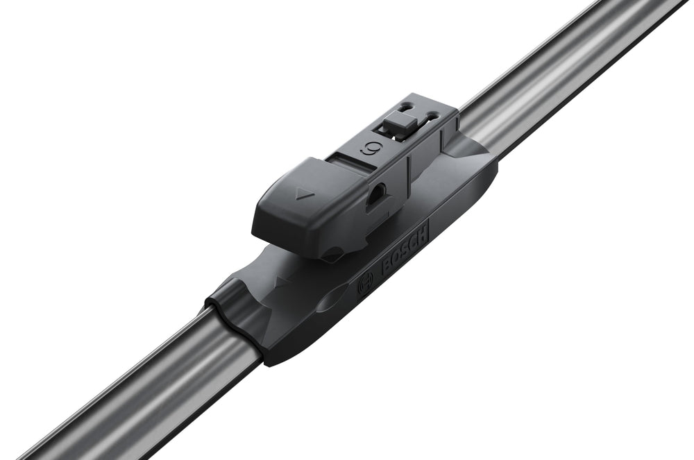 Bosch AeroTwin dual steel springs maintain even blade pressure.