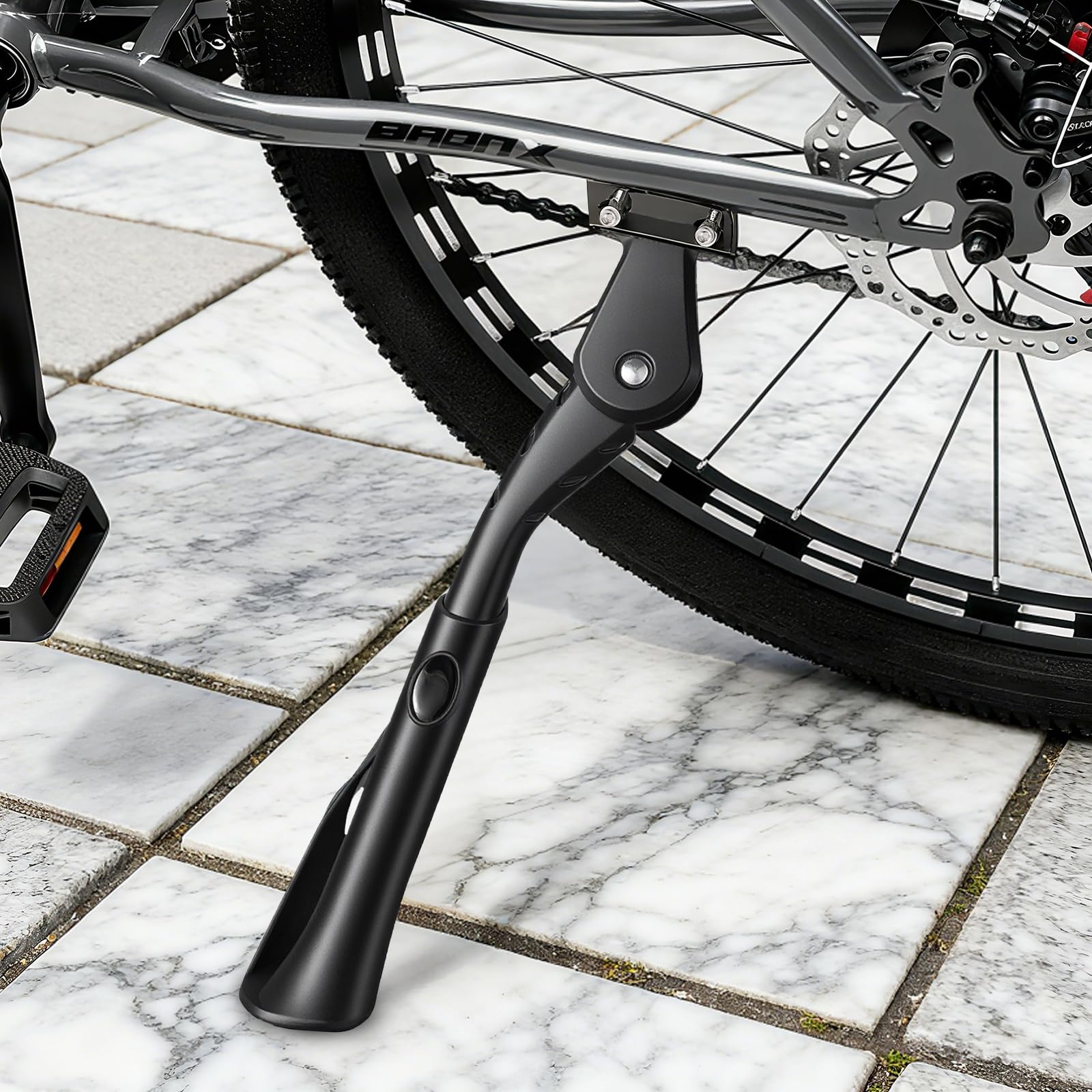 BOWOD kickstand in mud demonstrates anti-sink stability for outdoor use