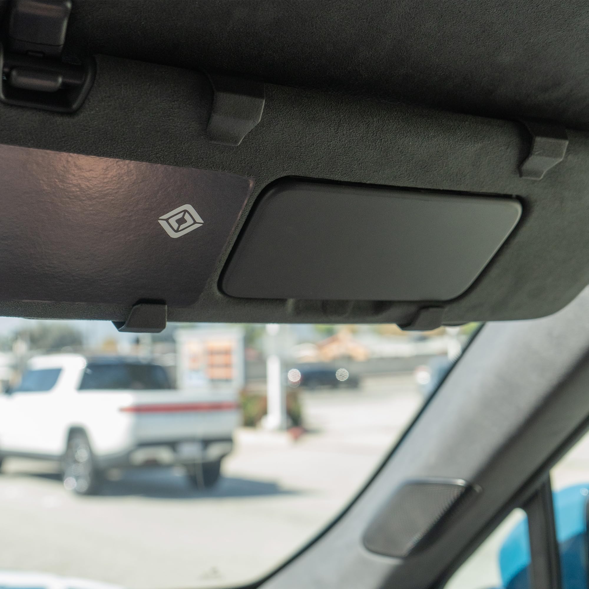 BrainExploder black finish adds a subtle, stylish touch to most vehicles.