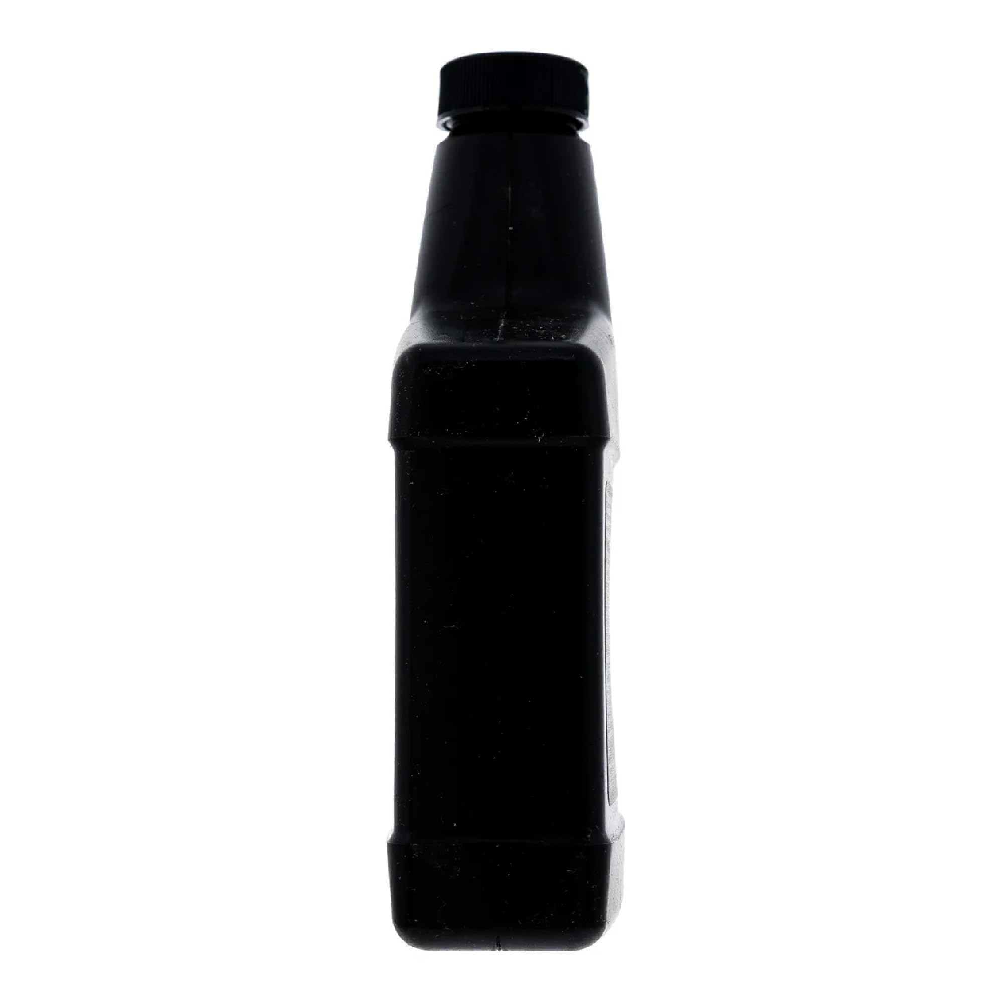 Pour action of BRP Ski-Doo XPS 12oz chaincase oil