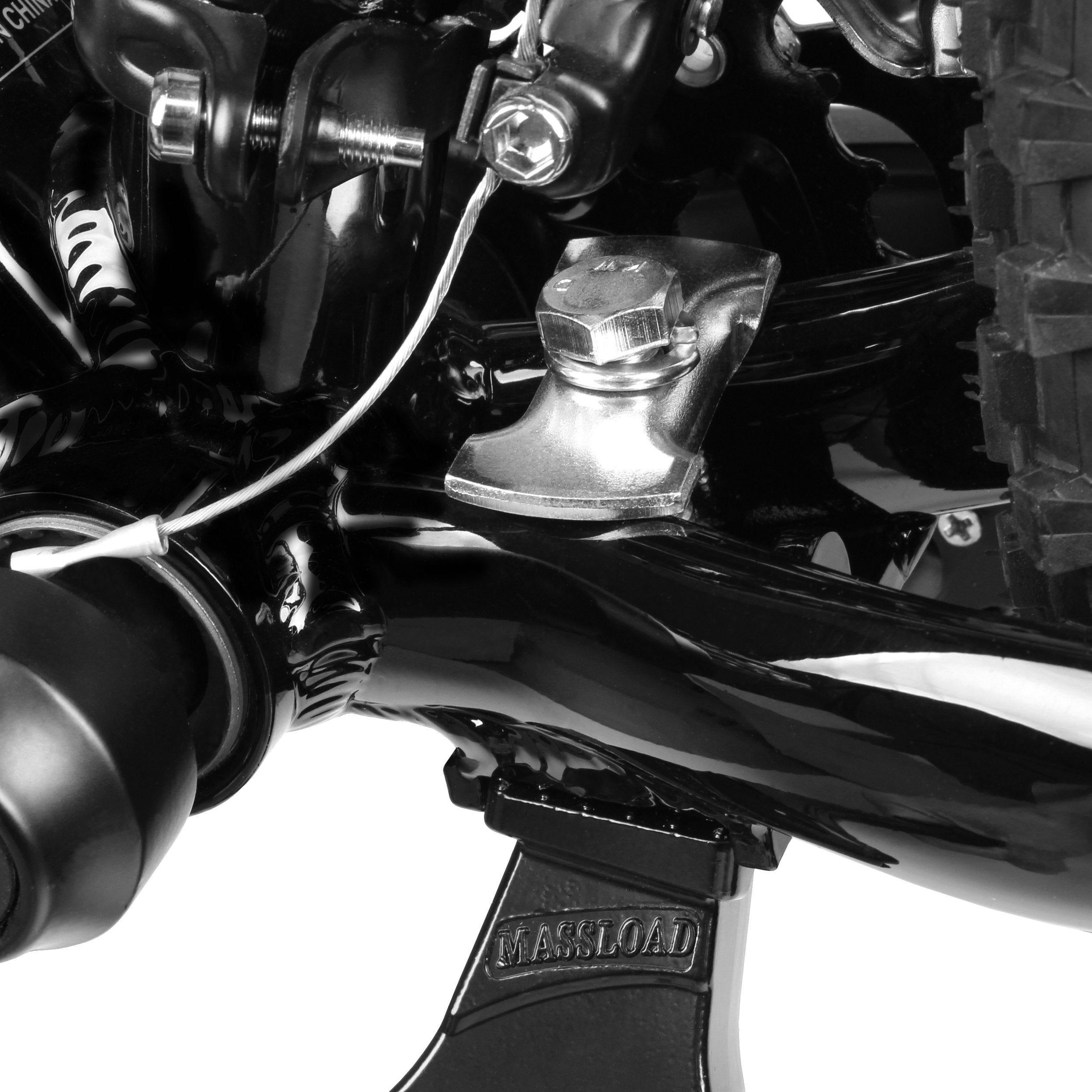 Center-frame mount compatible with 24–29 inch bikes.