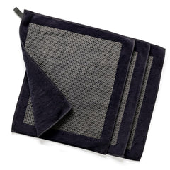 CACHIL clay towel with mesh surface for safe paint and glass decontamination.