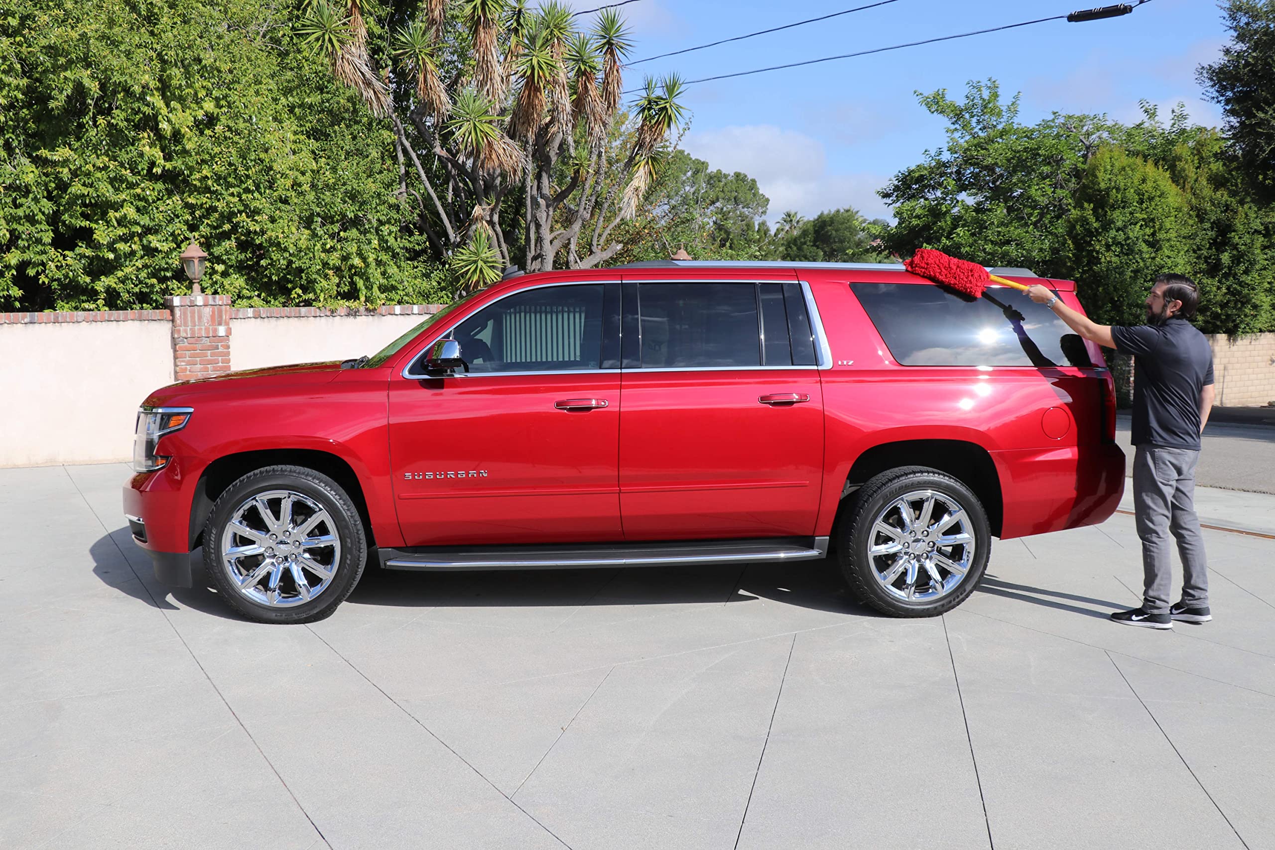 California Car Duster wax treatment lifts light dust safely without scratching