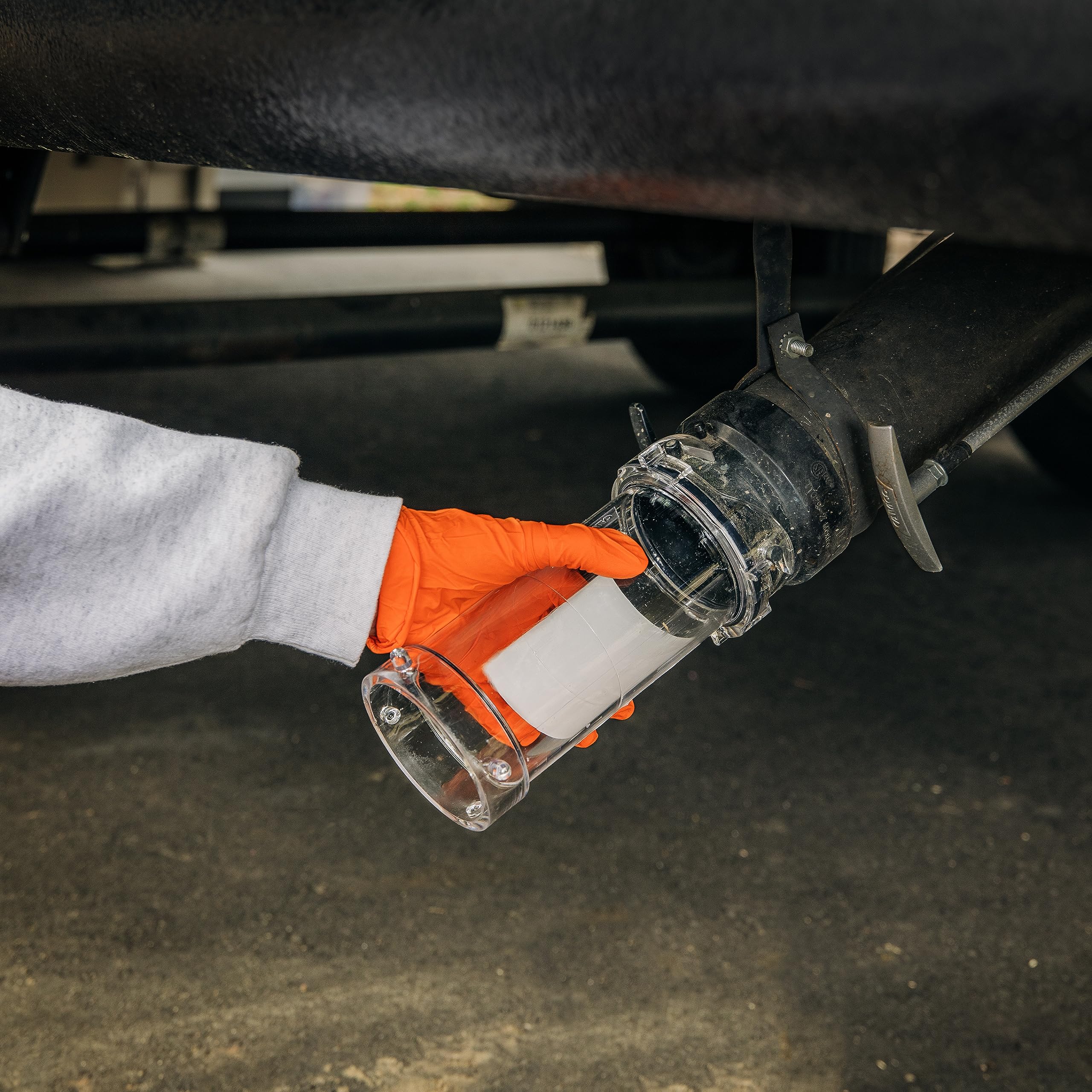 Camco Clear viewing window lets you monitor rinsing during dumping
