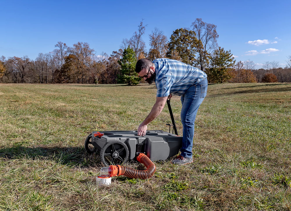 Camco Rhino gate valve enables quick, clean emptying at dump stations.