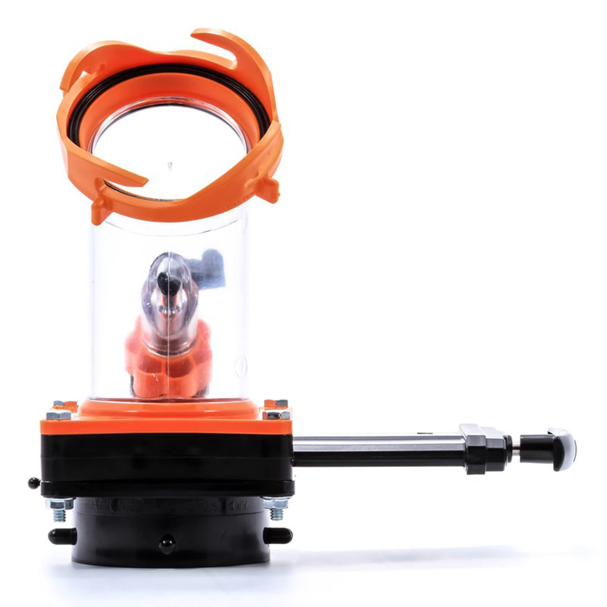 Camco Rhino Blaster Pro swivel lug fitting ensures a leak-free setup.
