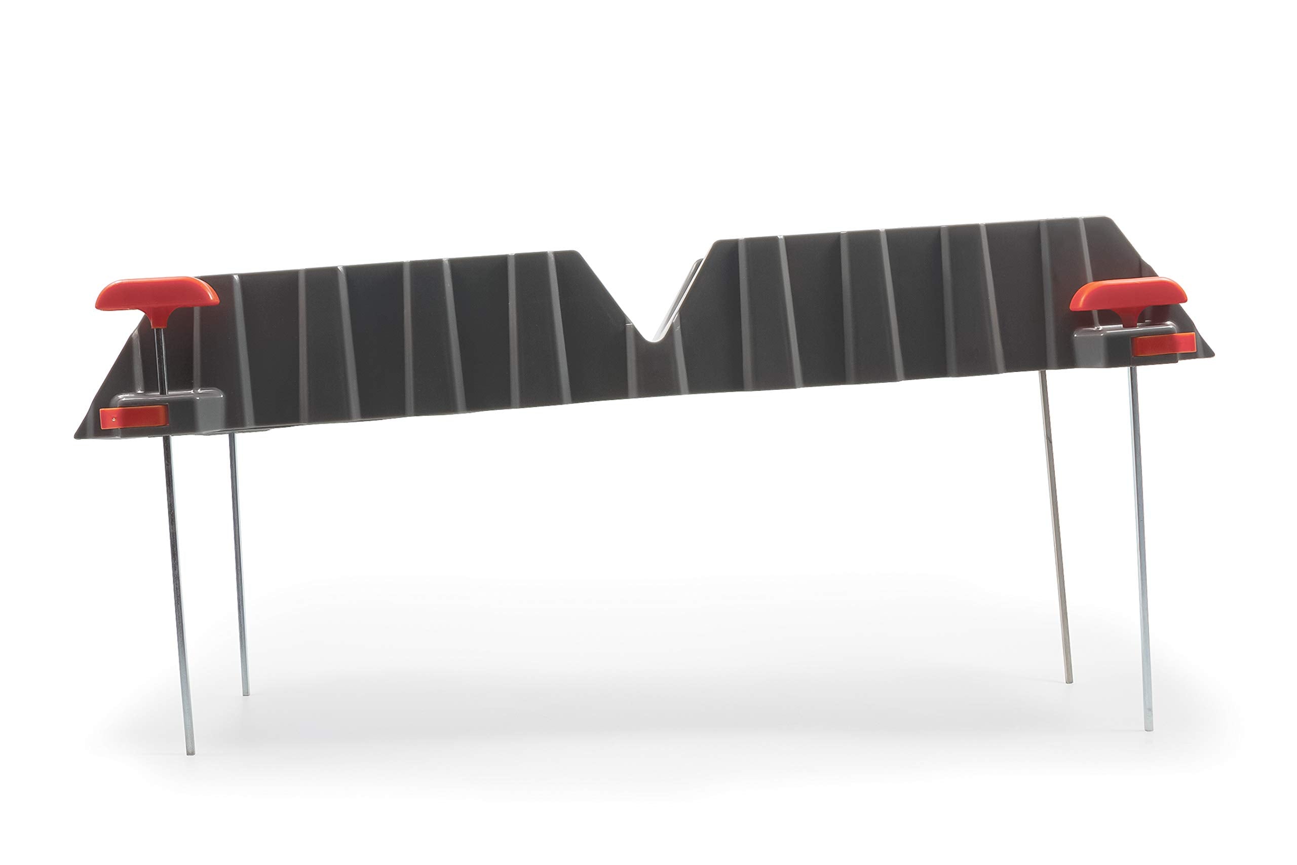 Camco Rhino ground clearance adapts between 1.75 and 4 inches when not elevated