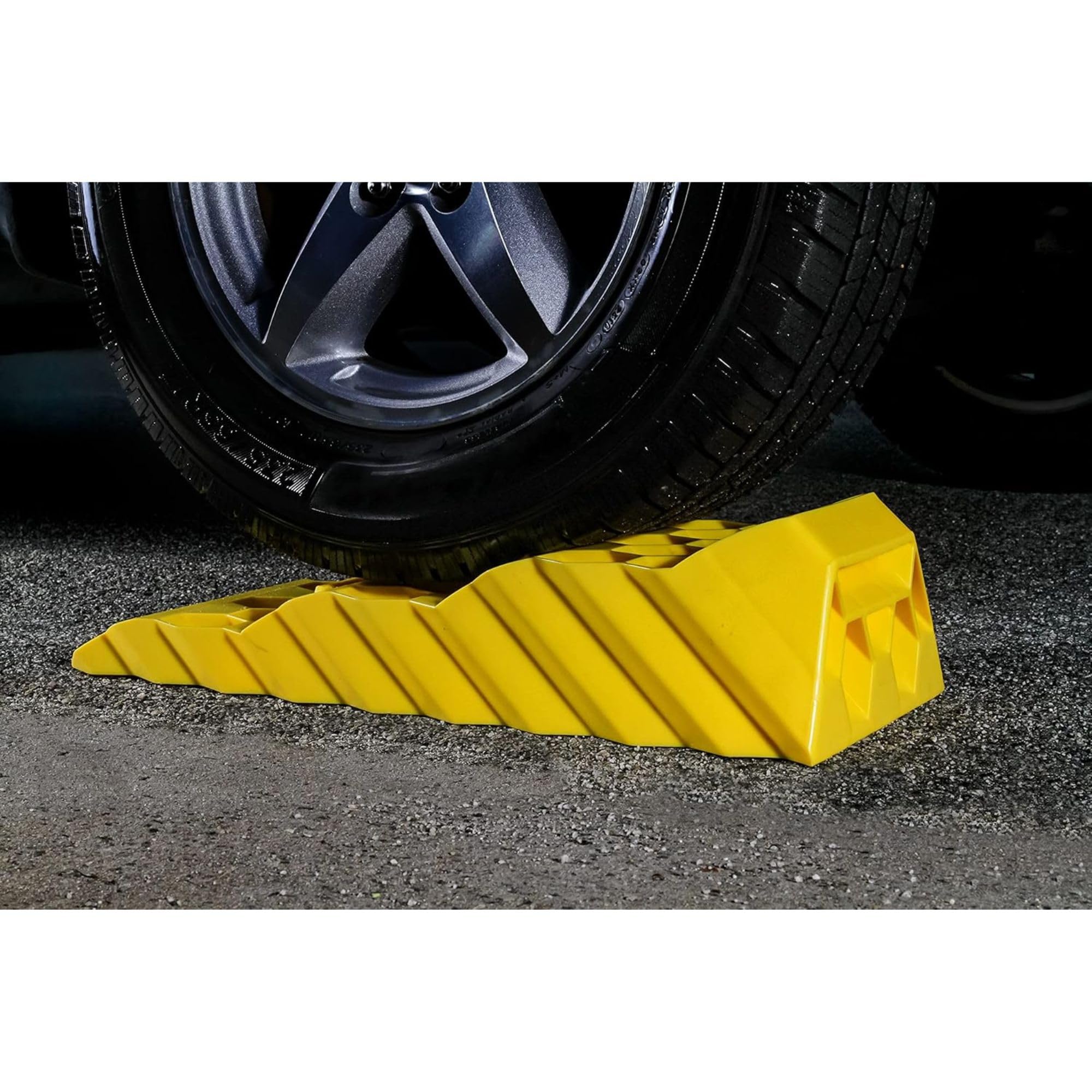 Camco Super Tri-Leveler at 3.5in height creates a level base on uneven terrain.