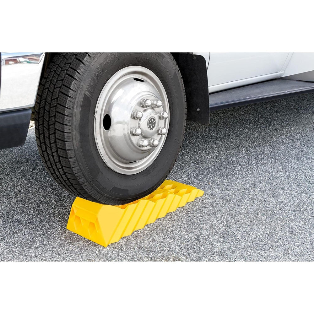 Camco Super Tri-Leveler at 5in height enables level foundations on tough campsites.