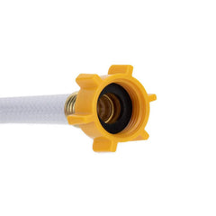 Camco TastePURE reinforcement highlights kink-resistant PVC construction.