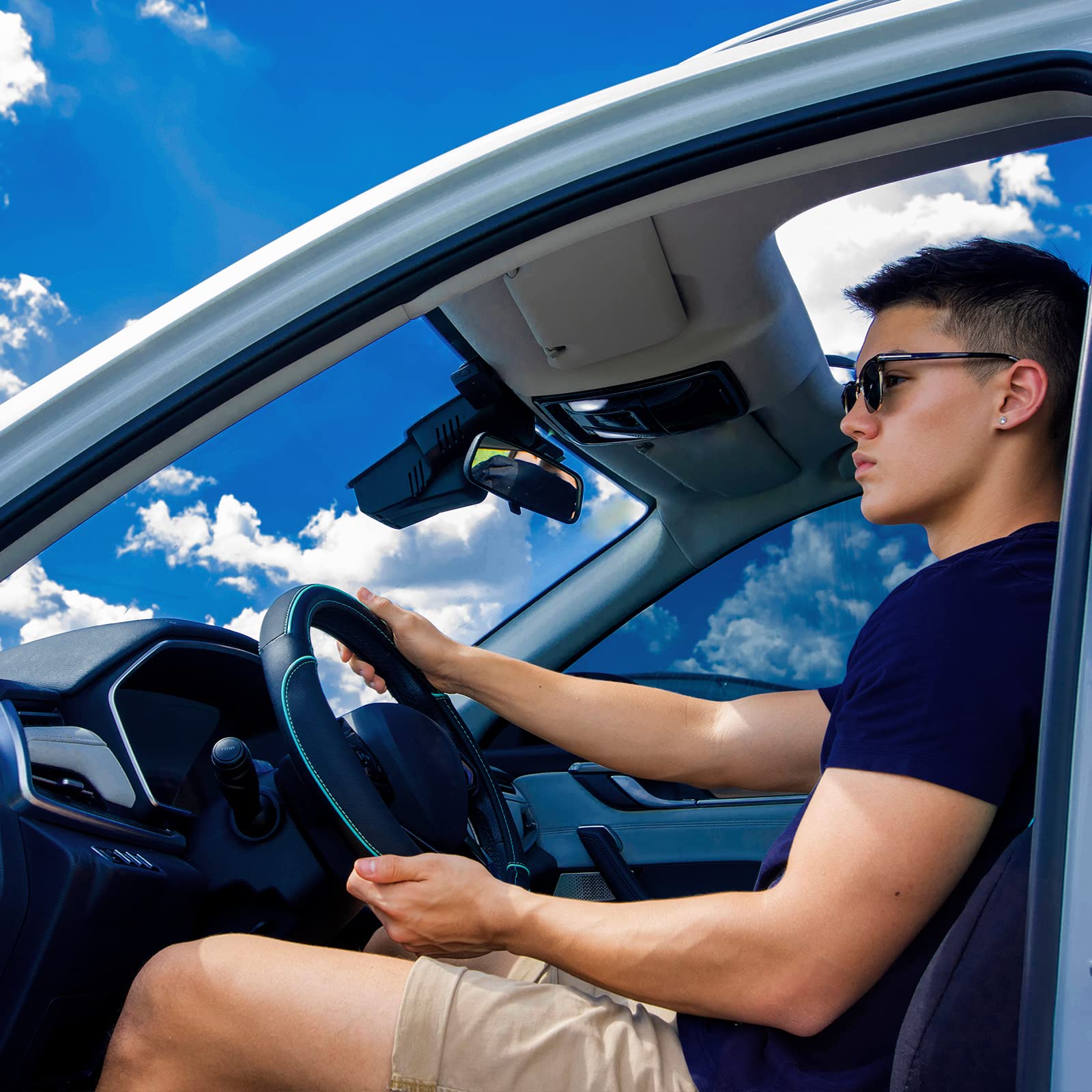 CAR PASS steering wheel cover side view showing stylish fit on 14.5-15 inch wheel