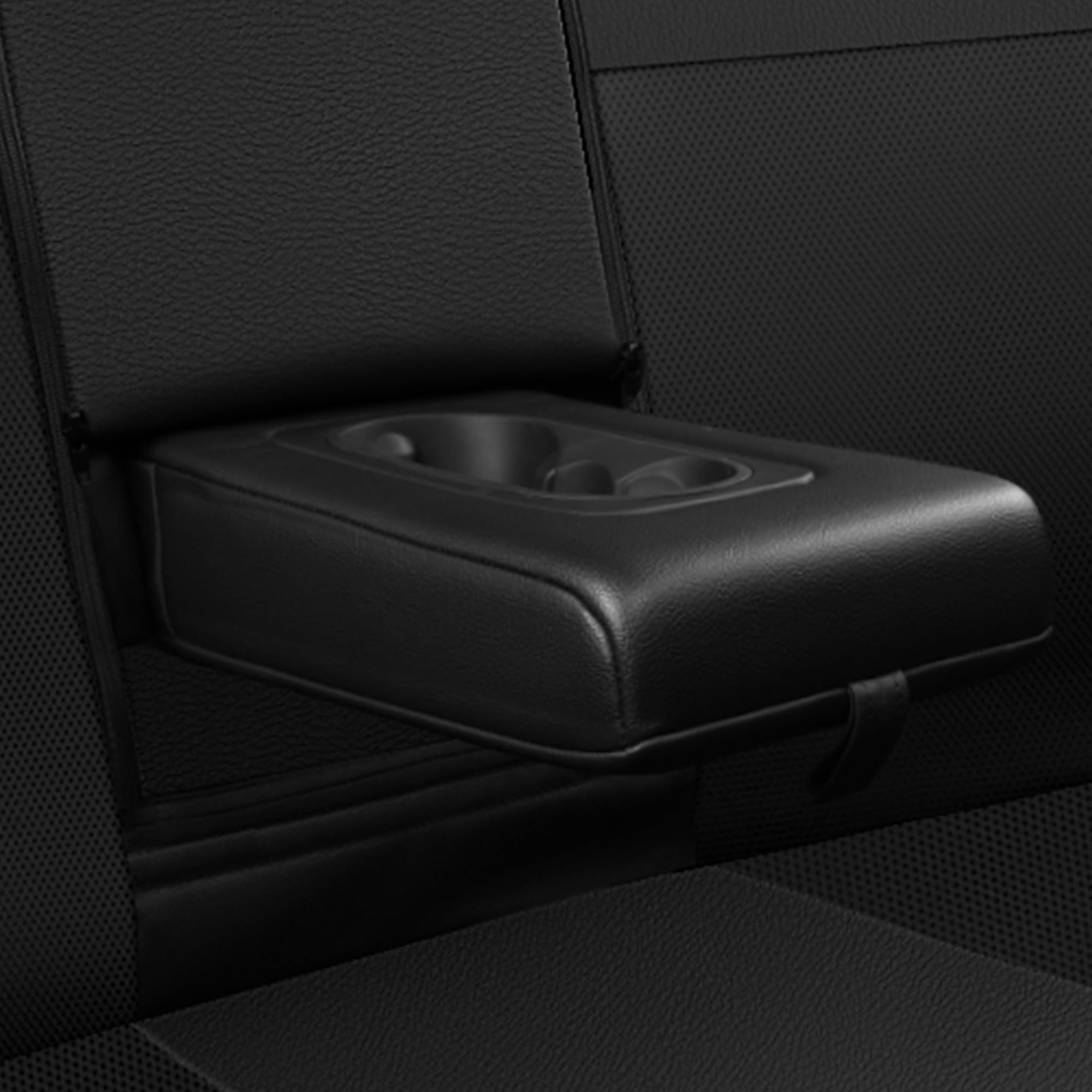 CAR PASS removable, washable cover keeps the cabin clean.