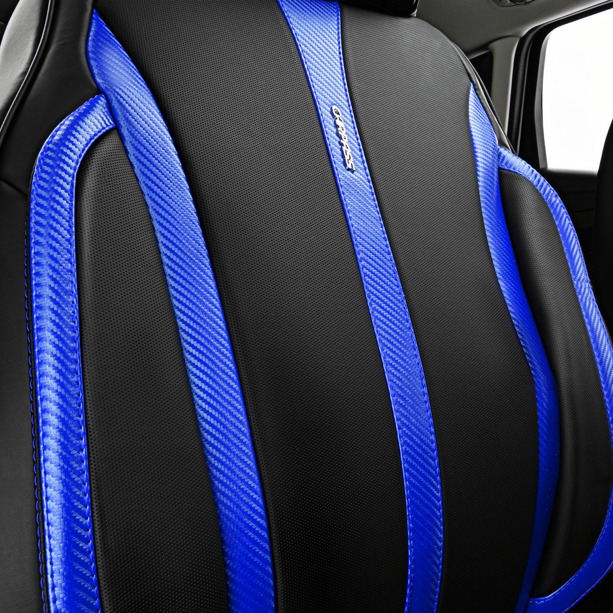 CAR PASS front backrests protect headrests while preserving airbag and belt compatibility
