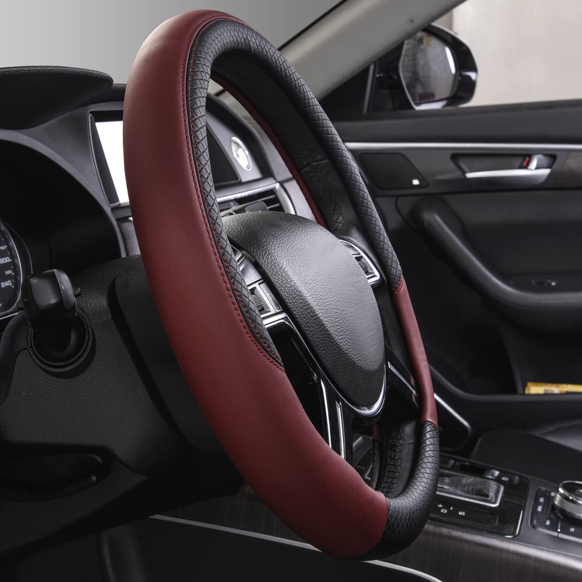 CAR PASS Rhombus anti-slip inner-ring keeps grip steady during driving.
