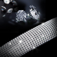 CAR PASS silver crystal rhinestones decorate the steering cover while maintaining a comfortable grip.