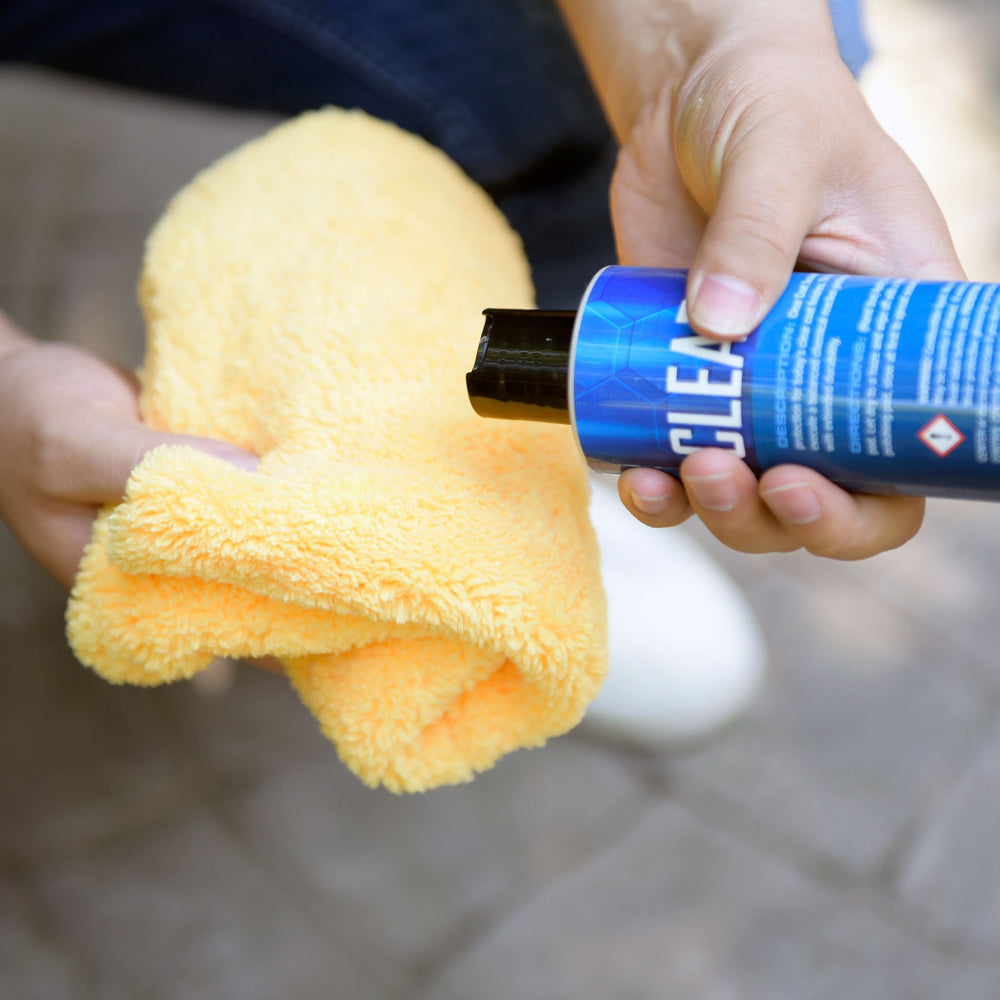 CARCAREZ multipurpose microfiber cloth for windows, mirrors, and more