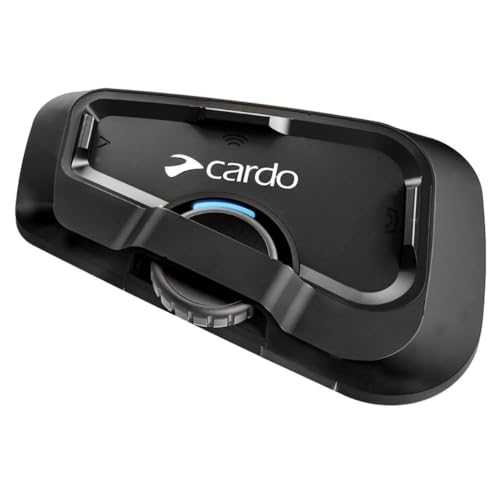Cardo Freecom 2X intercom on helmet for hands-free riding dialogue