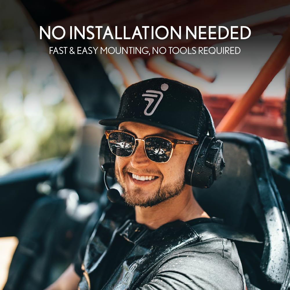 Cardo Packtalk Edgephone ORV 1 mile range supports long-distance rider conversations.