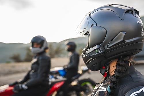 Cardo PACKTALK PRO auto on/off for seamless riding sessions.