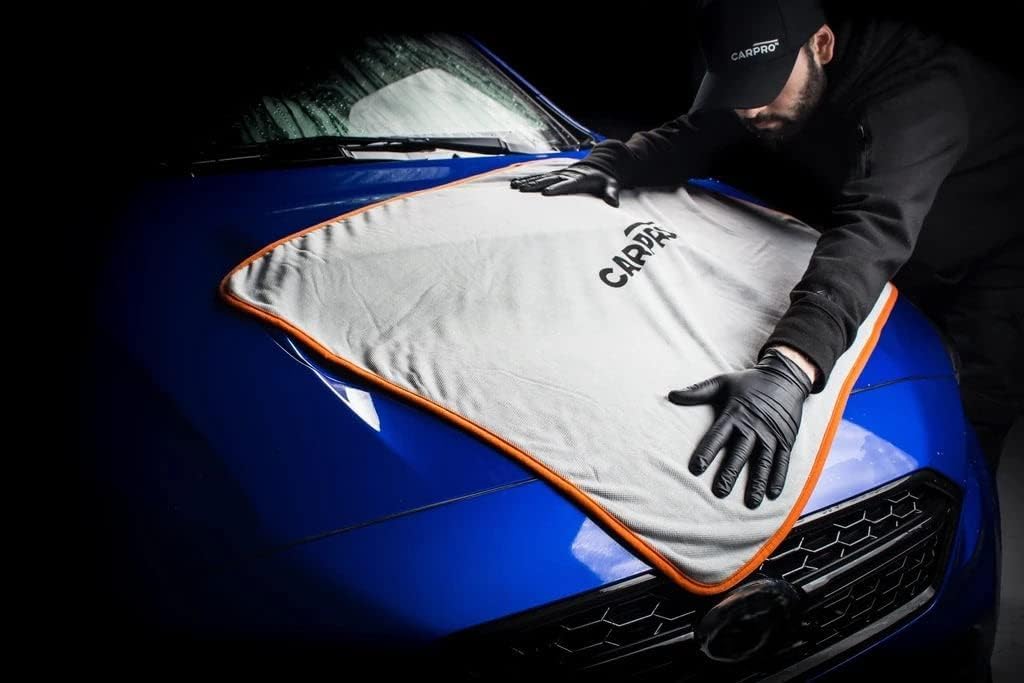 CARPRO DHydrate lint-free edge design minimizes lint transfer