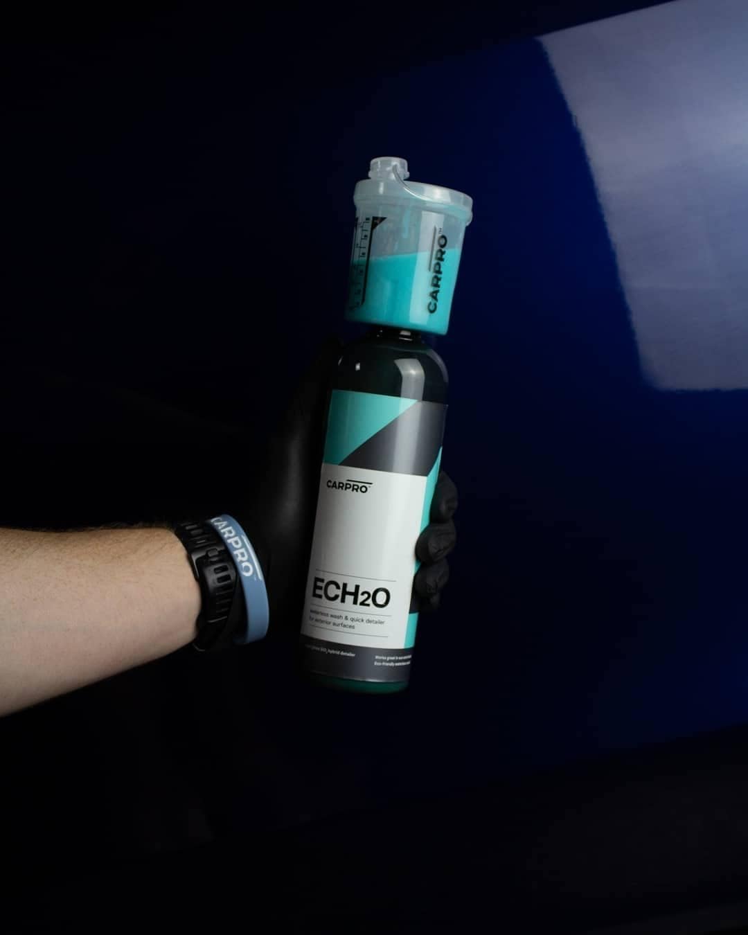 Concentrated formula saving product per use and dilution flexibility.