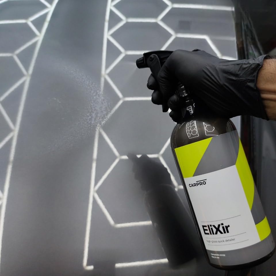 CARPRO EliXir Quick Detailer ready-to-use bottle for fast detailing sessions