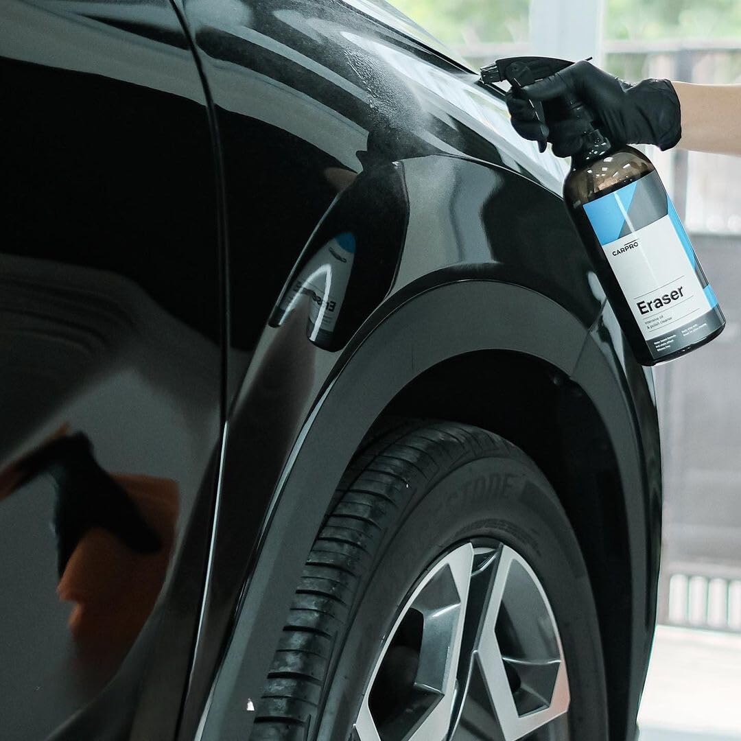 CARPRO Eraser sprayer head in action cleaning oily residues during prep
