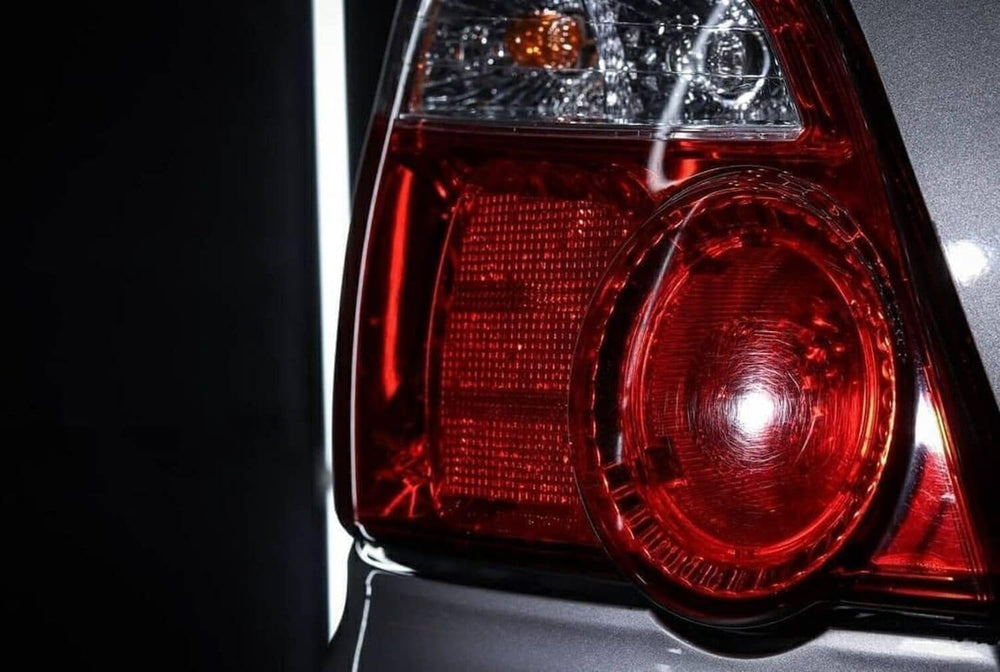 CARPRO Essence before-after gloss demonstrates significant depth and clarity