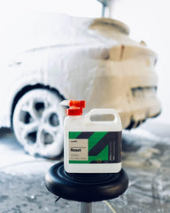 CARPRO Reset foamy wash demonstrates rich suds and smooth glide