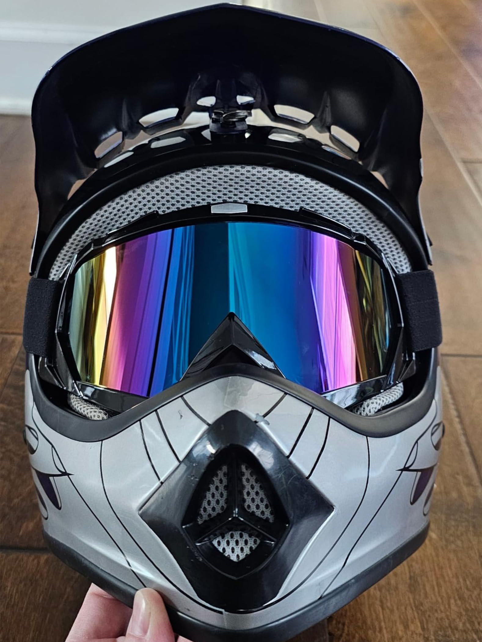Carsories dirt bike goggles pack with two-piece set in packaging