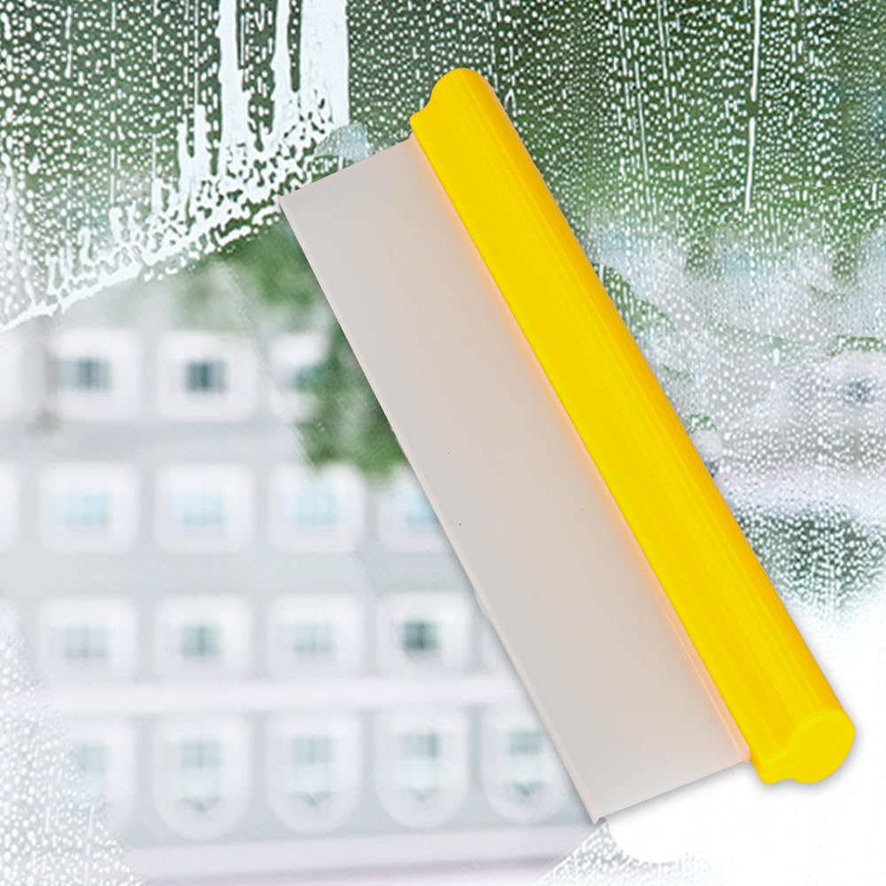 CHANHOO easy-grip handle reduces slipping during cleaning.