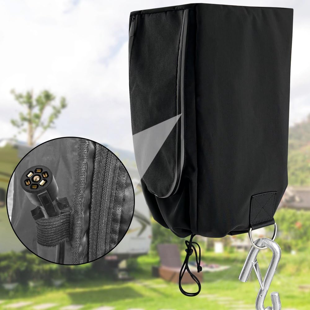 Chanvoo D-shaped ring system keeps chains organized and dry.