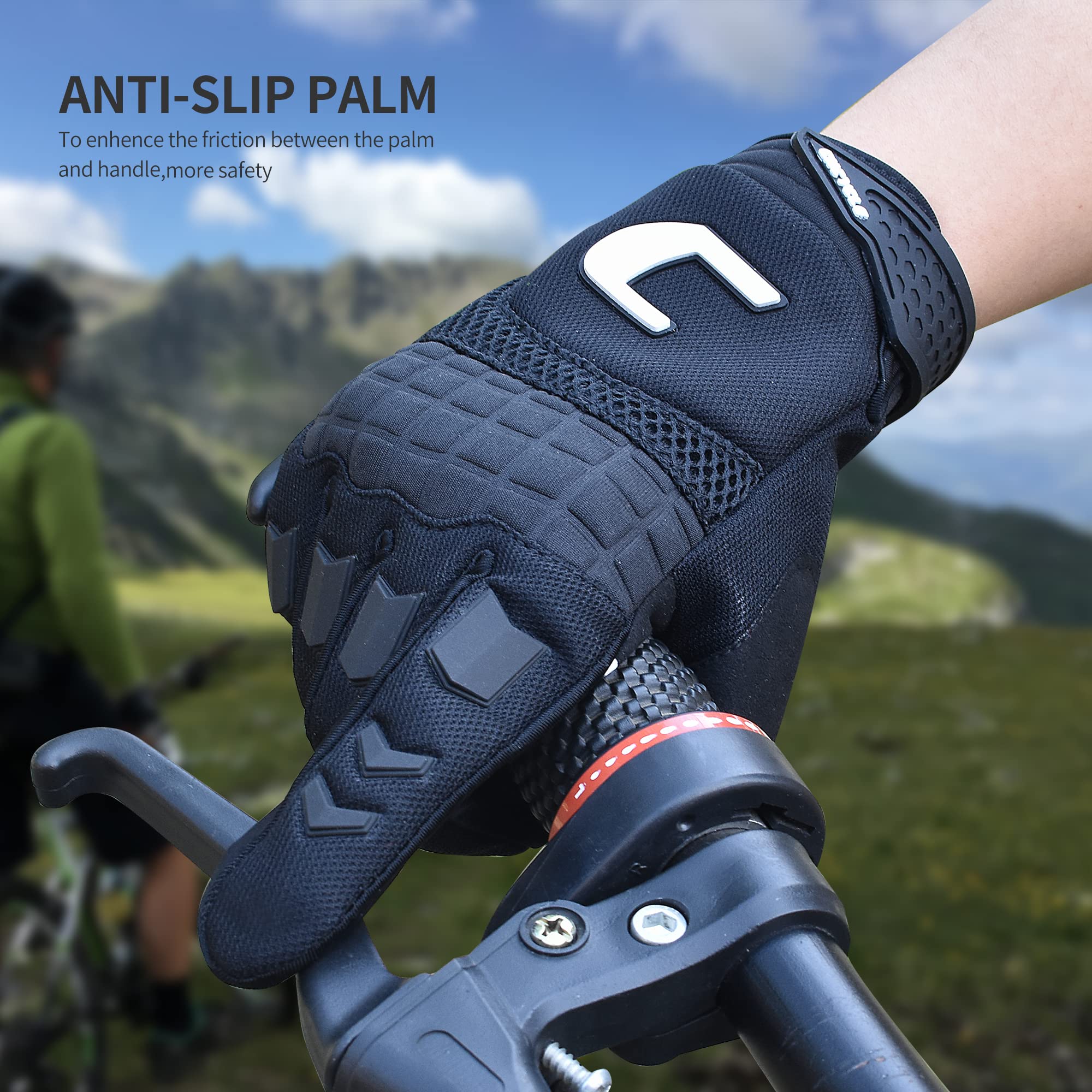 CHCYCLE gloves demonstrated for BMX MTB with breathable comfort.
